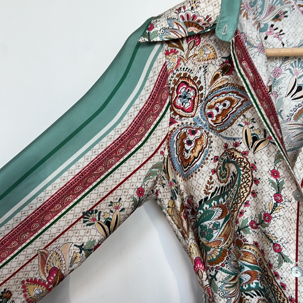 Gorgeous Zara patterned long sleeve dress, only worn once!